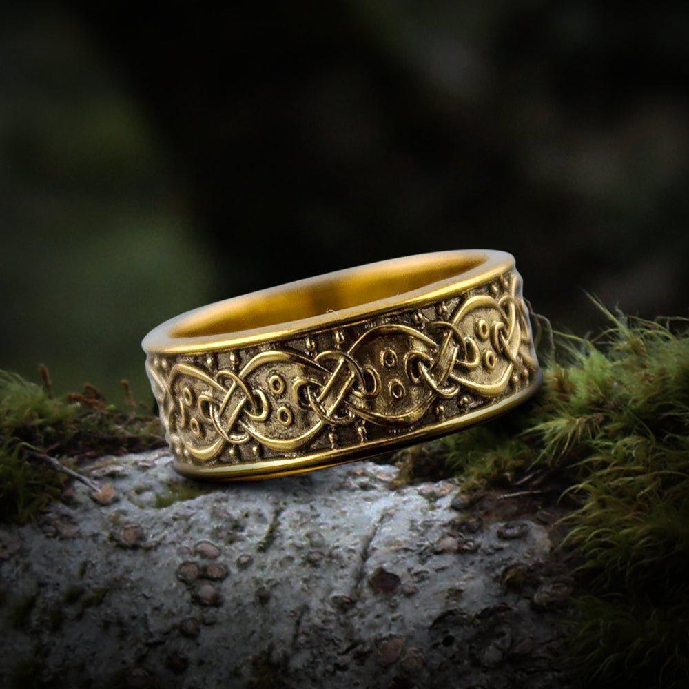14K Gold Viking Ring with Borre Style Knotwork Scandinavian Ornament