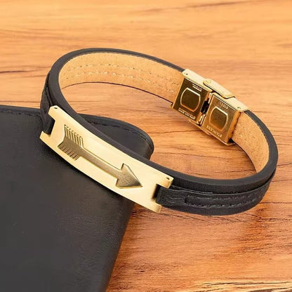 Black Leather Nordic Tyr Bracelet | Engraved Arrow Plate