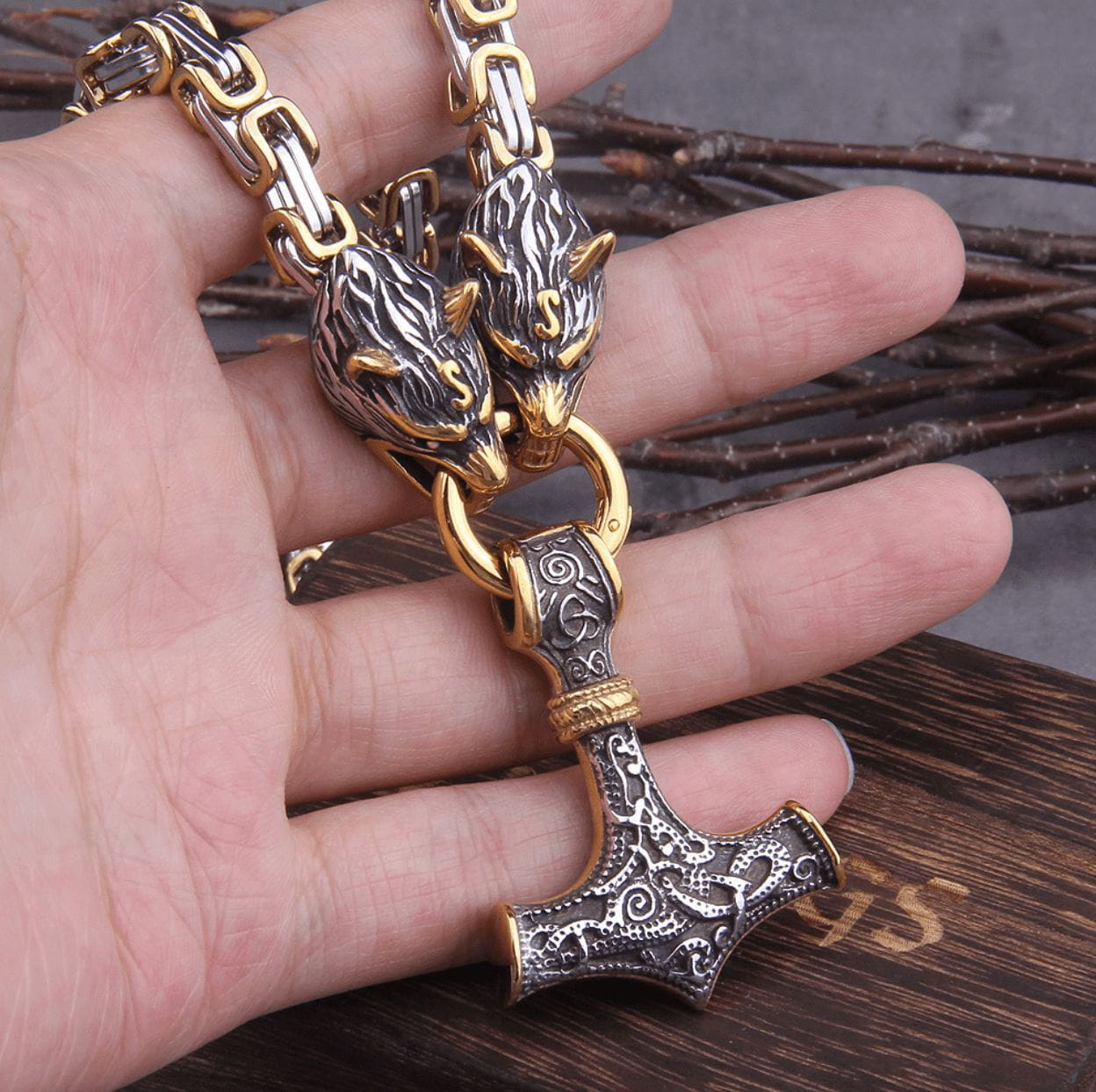Fenrir Sun-Eater Wolf of Ragnarok Mjolnir King’s Chain in Gold & Steel.-4