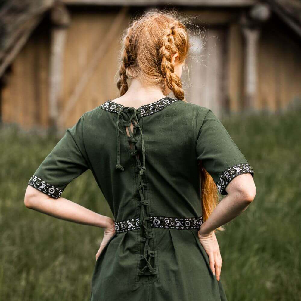 Green Short Sleeve Viking Dress | Embroidered Viking Woman’s Gown