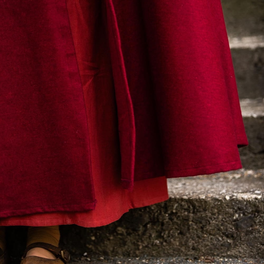 Red Unisex  Wool Viking Cloak | Wolf Clasp