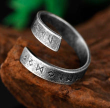 Adjustable silver-tone Viking rune ring, spiral design, stainless steel.
