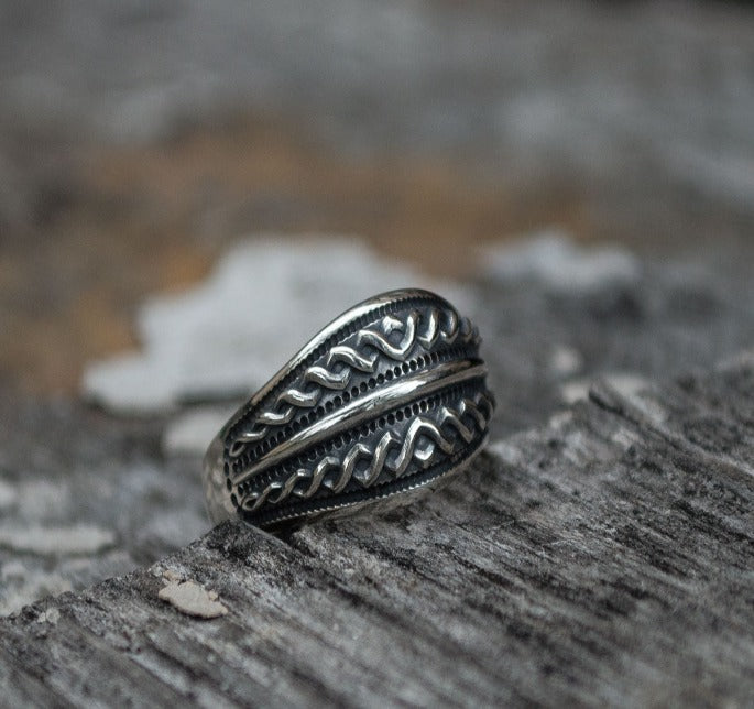 Beautiful Ring with Viking Ornament Sterling Silver Unique Jewelry-2