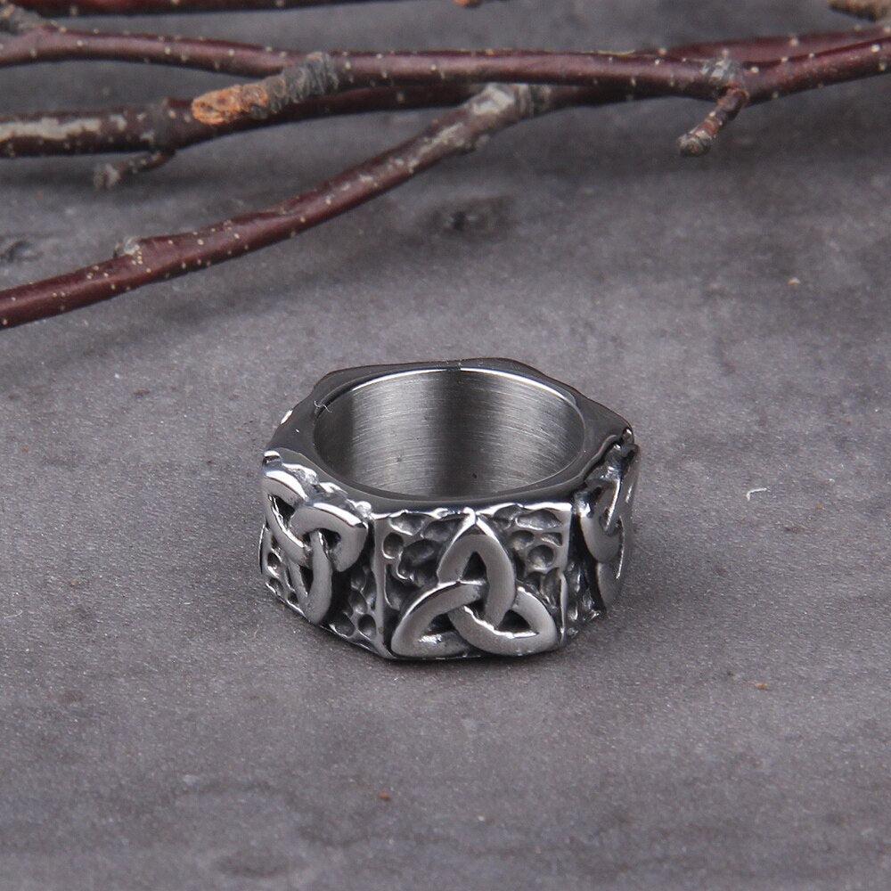 Bold Geometric Triquetra Viking Ring