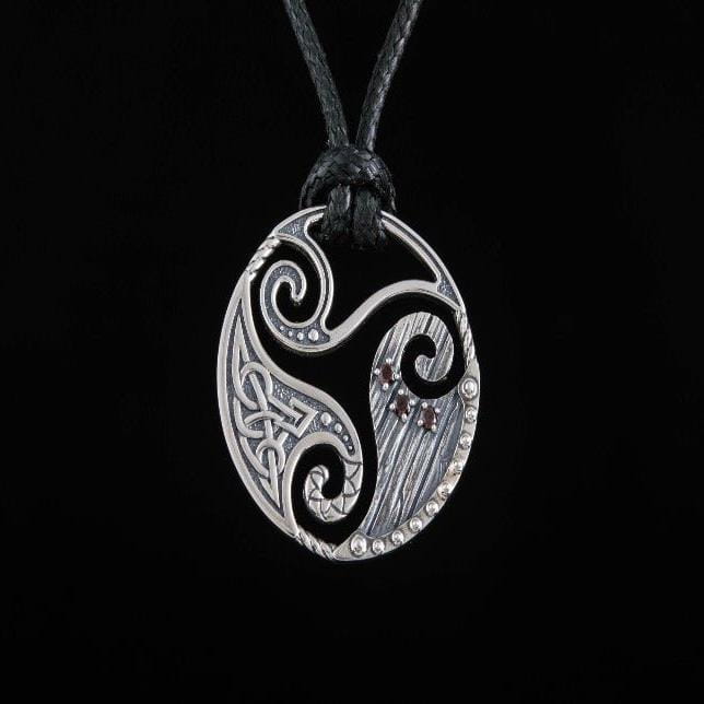 Circle Shield Pendant with Triskelion and CZ Ornament Sterling Silver Norse Jewelry-3