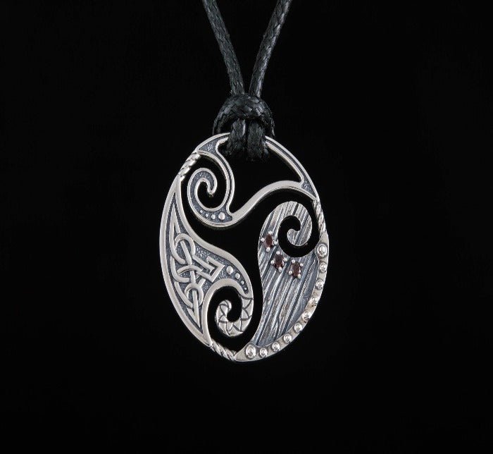 Circle Shield Pendant with Triskelion and CZ Ornament Sterling Silver Norse Jewelry-3
