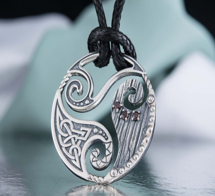Circle Shield Pendant with Triskelion and CZ Ornament Sterling Silver Norse Jewelry-6