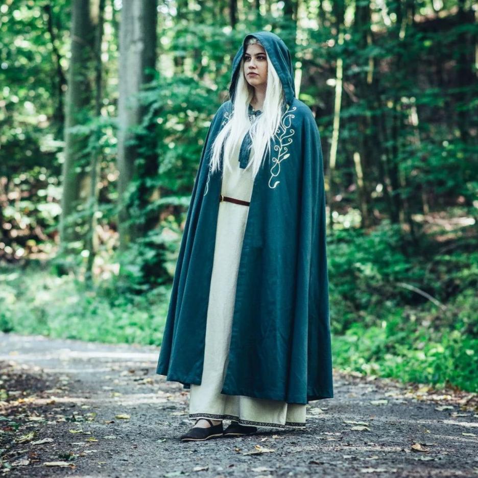 Green Cloak with Hood and Embroidery