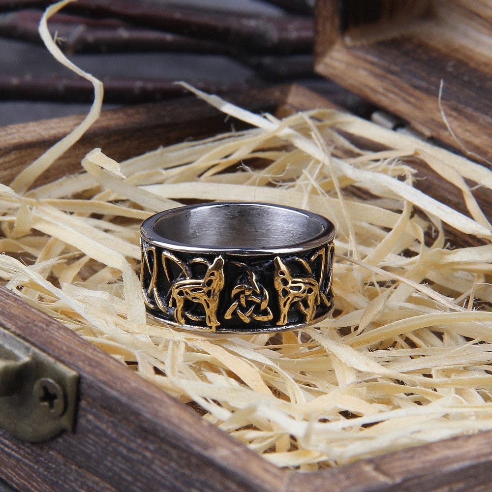 Howling Wolves of Odin Geri and Freki Triskele Knot Viking Ring