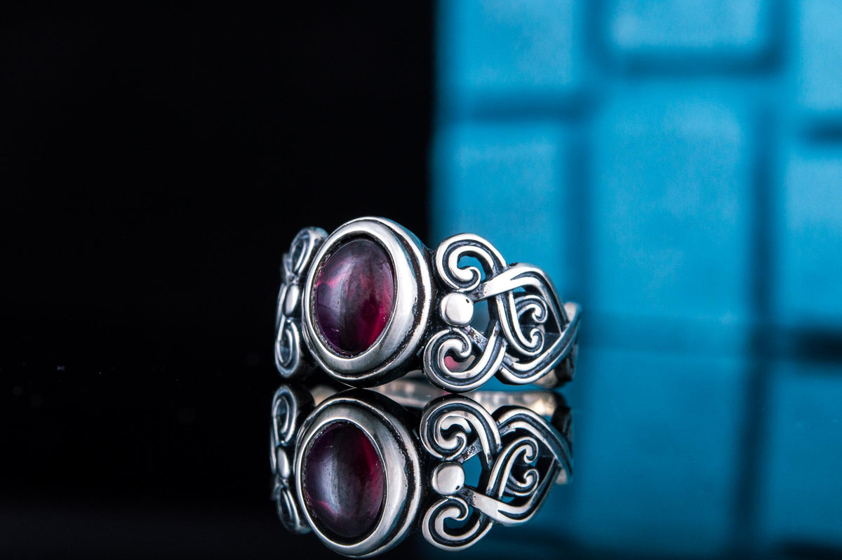 Ring with Garnet Sterling Silver Fashion Jewelry-3