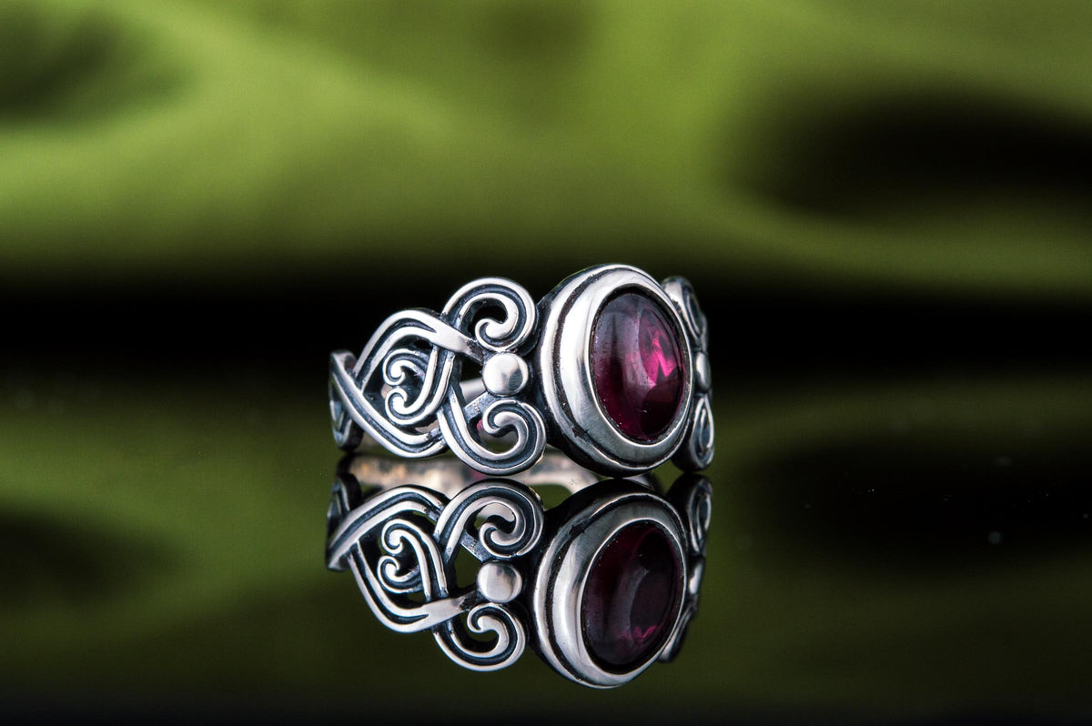 Ring with Garnet Sterling Silver Fashion Jewelry-4