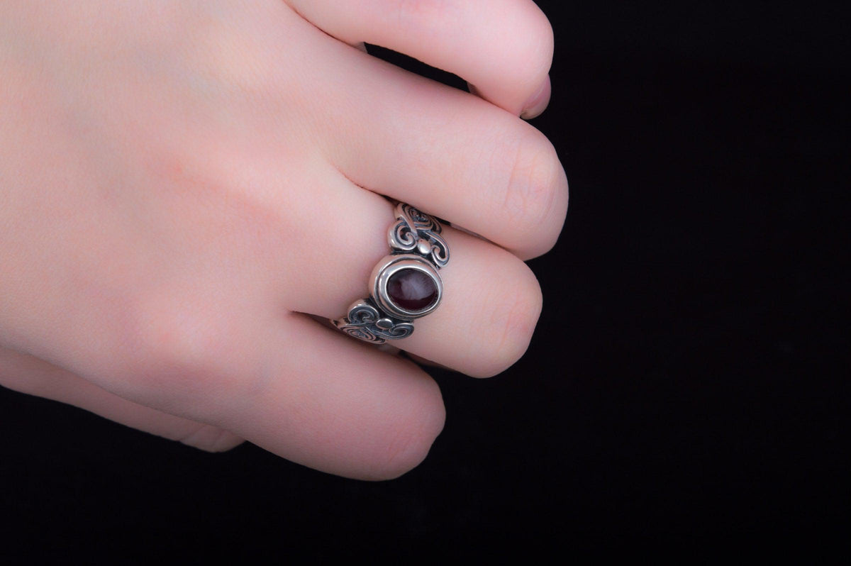 Ring with Garnet Sterling Silver Fashion Jewelry-6