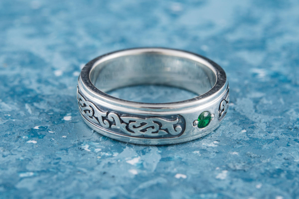Ring with Green Gem and Ornament Sterling Silver Fashion Jewelry-5