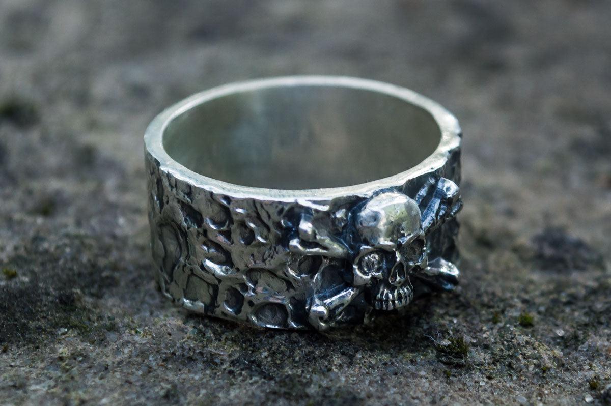 Ring with Jolly Roger Symbol Sterling Silver Unique Jewelry-2