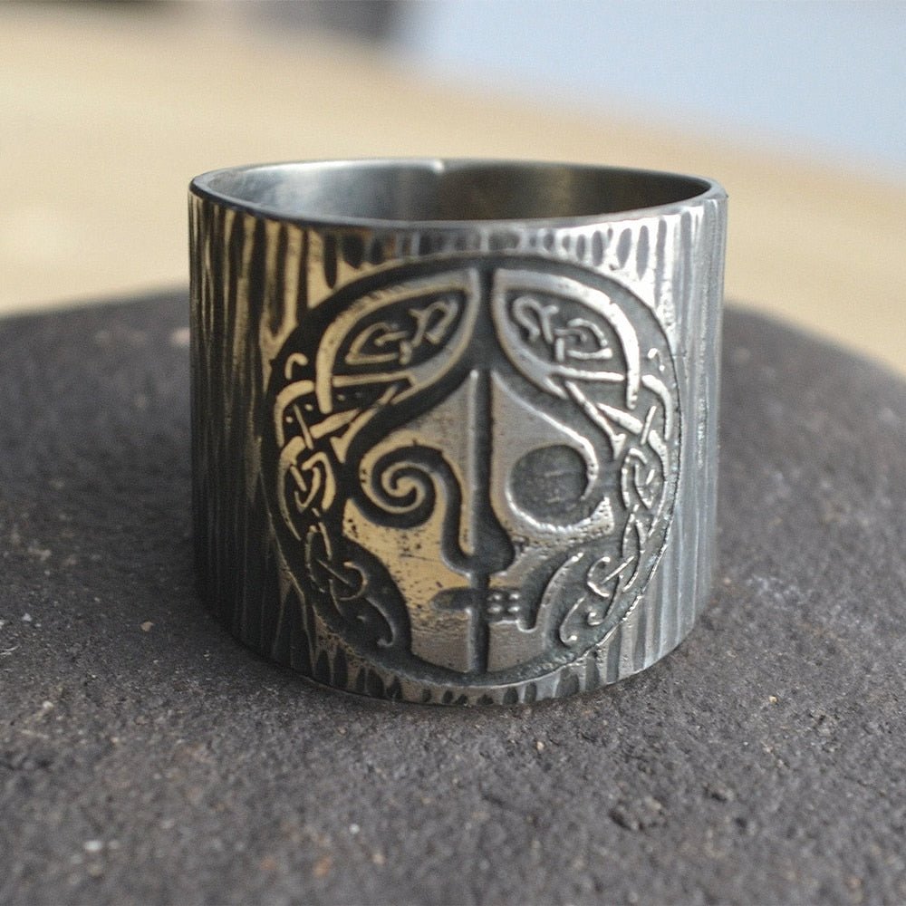 Round Stainless Steel Skull Face Amulet Ring-4