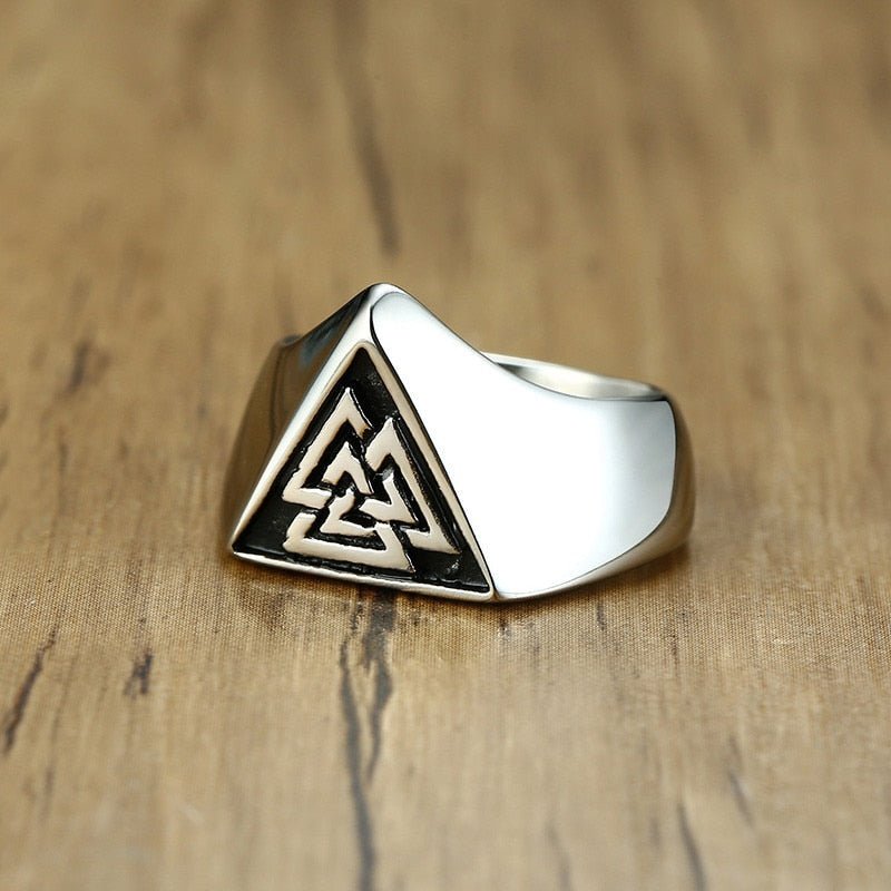 Sterling Silver Viking Triangle Shaped Valknut Ring-4