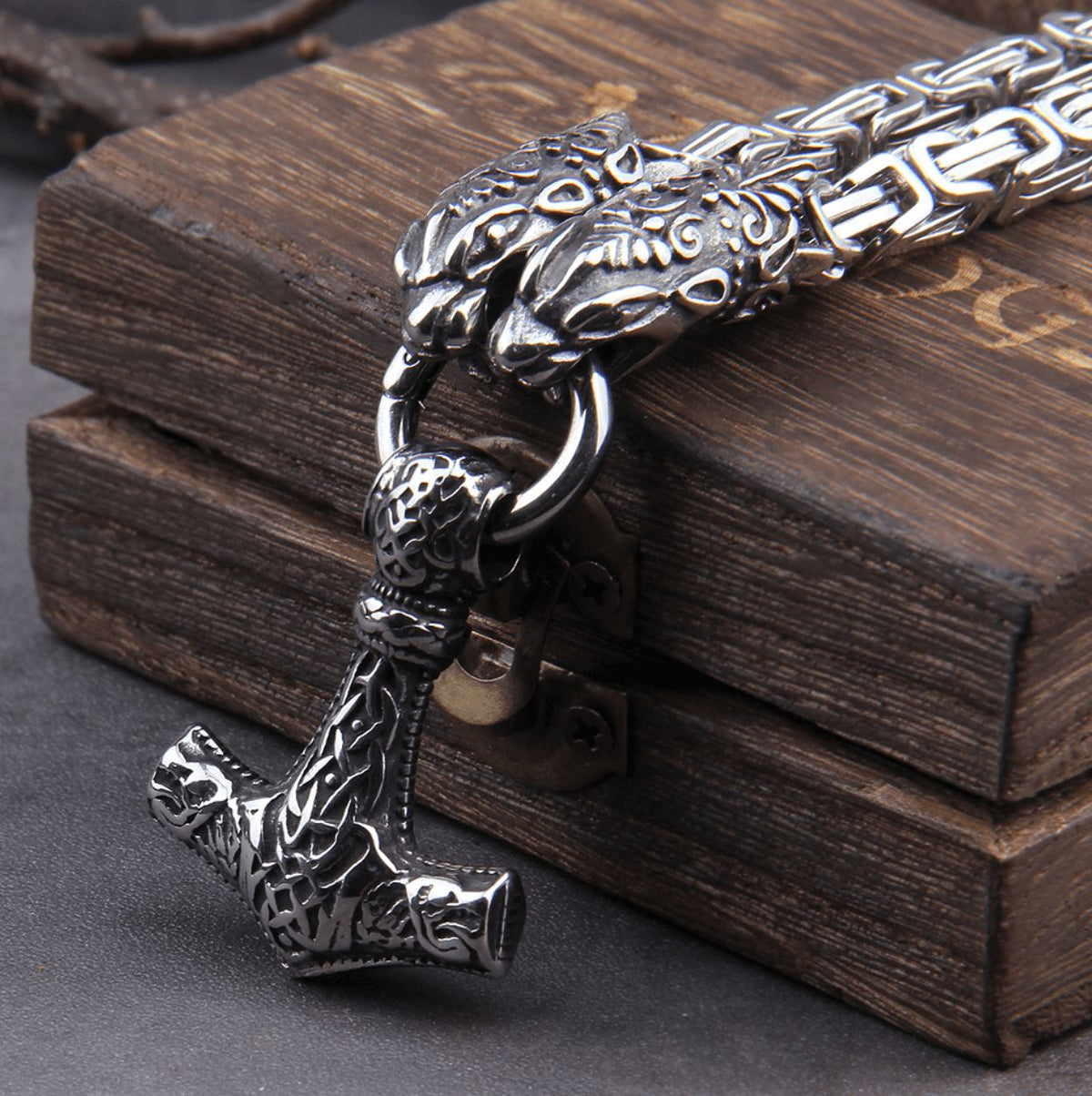 Thor&#39;s Hammer Serpent Mjolnir King&#39;s Chain Necklace