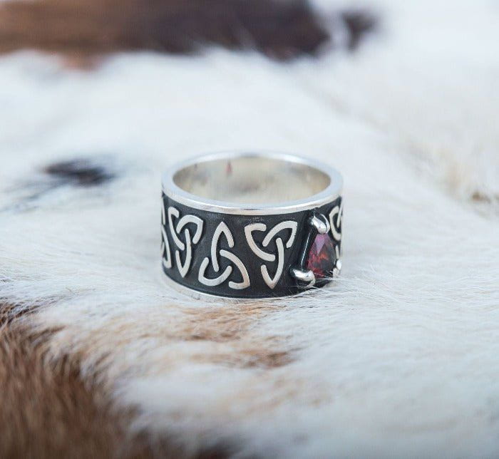 Triquetra Symbol Ring with Red Cubic Zirconia Sterling Silver Celtic Jewelry-2