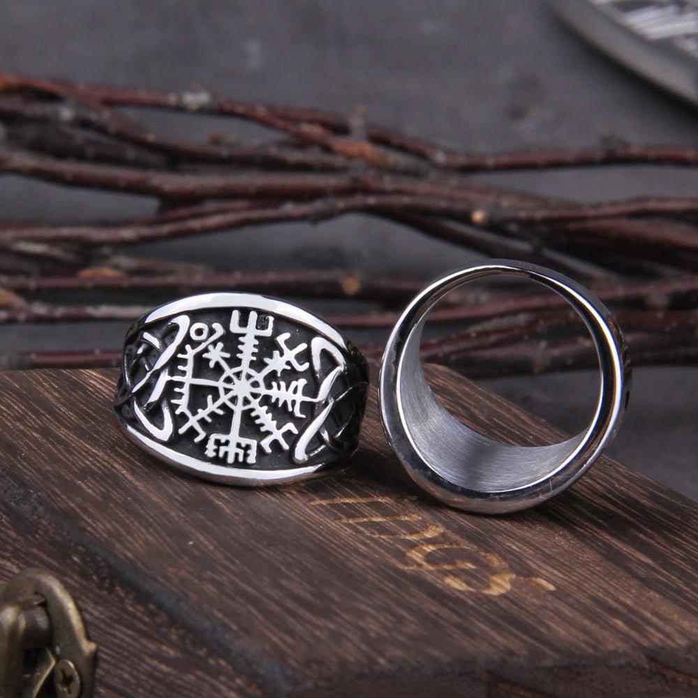 Vegvisir Viking Compass Ring with Bold Knotwork