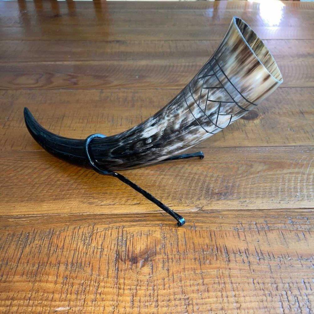 Viking Drinking Horn with Belt Loop and Iron Stand - Scale Pattern-2-Viking Warrior