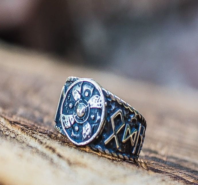 Viking Shield With HAIL ODIN Runes Sterling Silver Ring-1