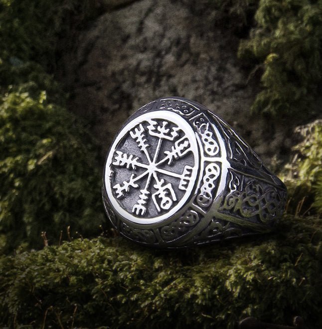 Viking Vegvisir Bold Knotwork Men's Signet Ring