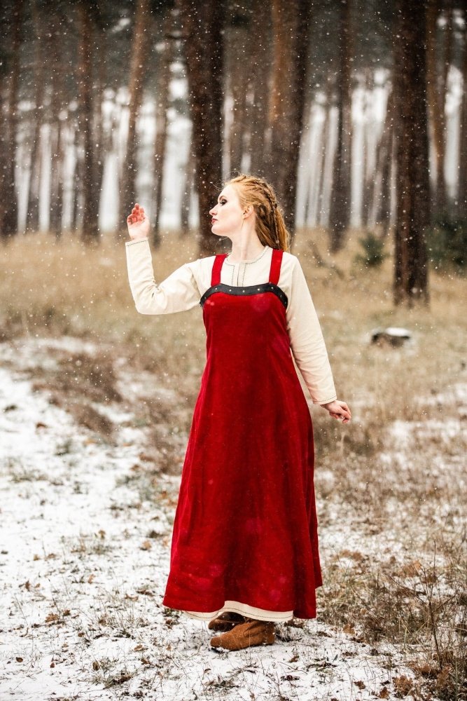 Viking Over Dress in Linen - Red Small/Medium Viking Over Dress in Linen - Red Small/Medium